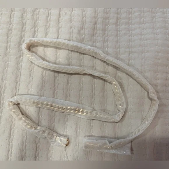 MICHAEL KORS MILA SMALL SIGNATURE LOGO CROSSBODY BAG NWT - Picture 8 of 8